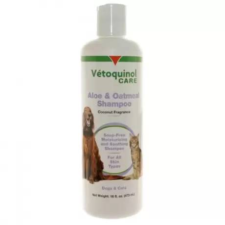 Aloe and Oatmeal Shampoo for Dogs and Cats 16oz by Vetoquinol